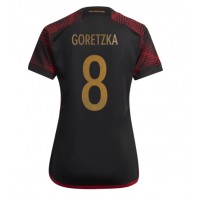 Fotbalové Dres Německo Leon Goretzka #8 Dámské Venkovní MS 2022 Krátký Rukáv